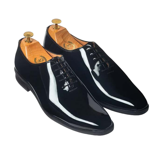 Premium Pianos Low-Top Loafers with Perforations